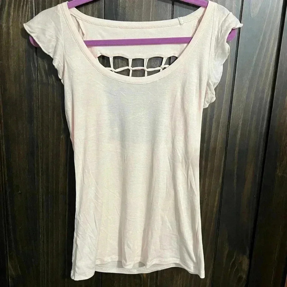 NWOT-Chaser Flounce Top with Lattice Back- Peach in color. Size M - Picture 4 of 6